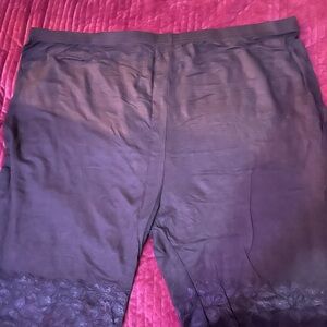 Women's Black Lace Intimate Wear Shorts